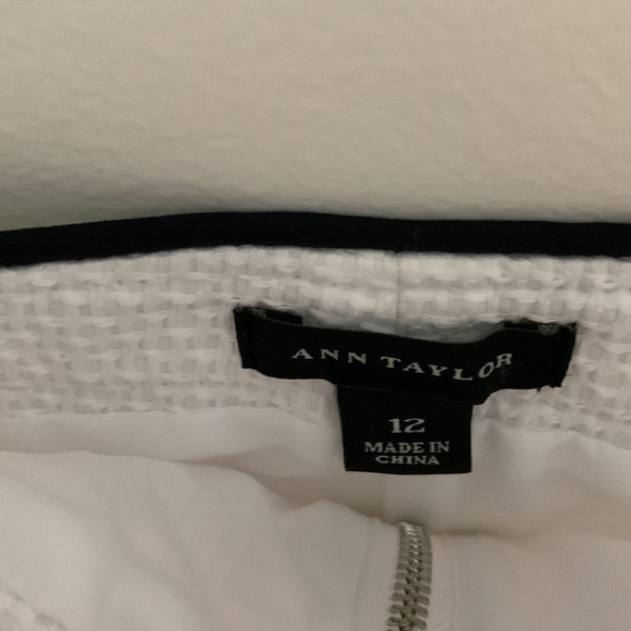 And Taylor size 12 piped dress front zipper with pockets . Piping navy/blackish - Picture 4 of 5